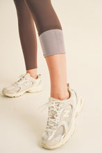 Load image into Gallery viewer, Yelete Full Size Fleece Lined High Waisted Leggings