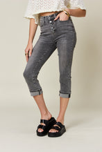 Load image into Gallery viewer, Judy Blue Full Size Button Fly High Waist Cuffed Capris