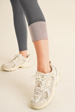 Load image into Gallery viewer, Yelete Full Size Fleece Lined High Waisted Leggings