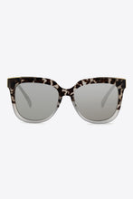 Load image into Gallery viewer, Tortoiseshell Polycarbonate Frame Full Rim Sunglasses