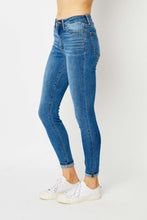 Load image into Gallery viewer, Judy Blue Full Size Cuffed Hem Skinny Jeans
